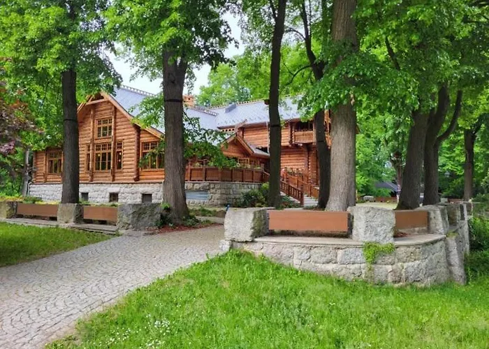 Urocze W Sercu Cieplic Apartment *